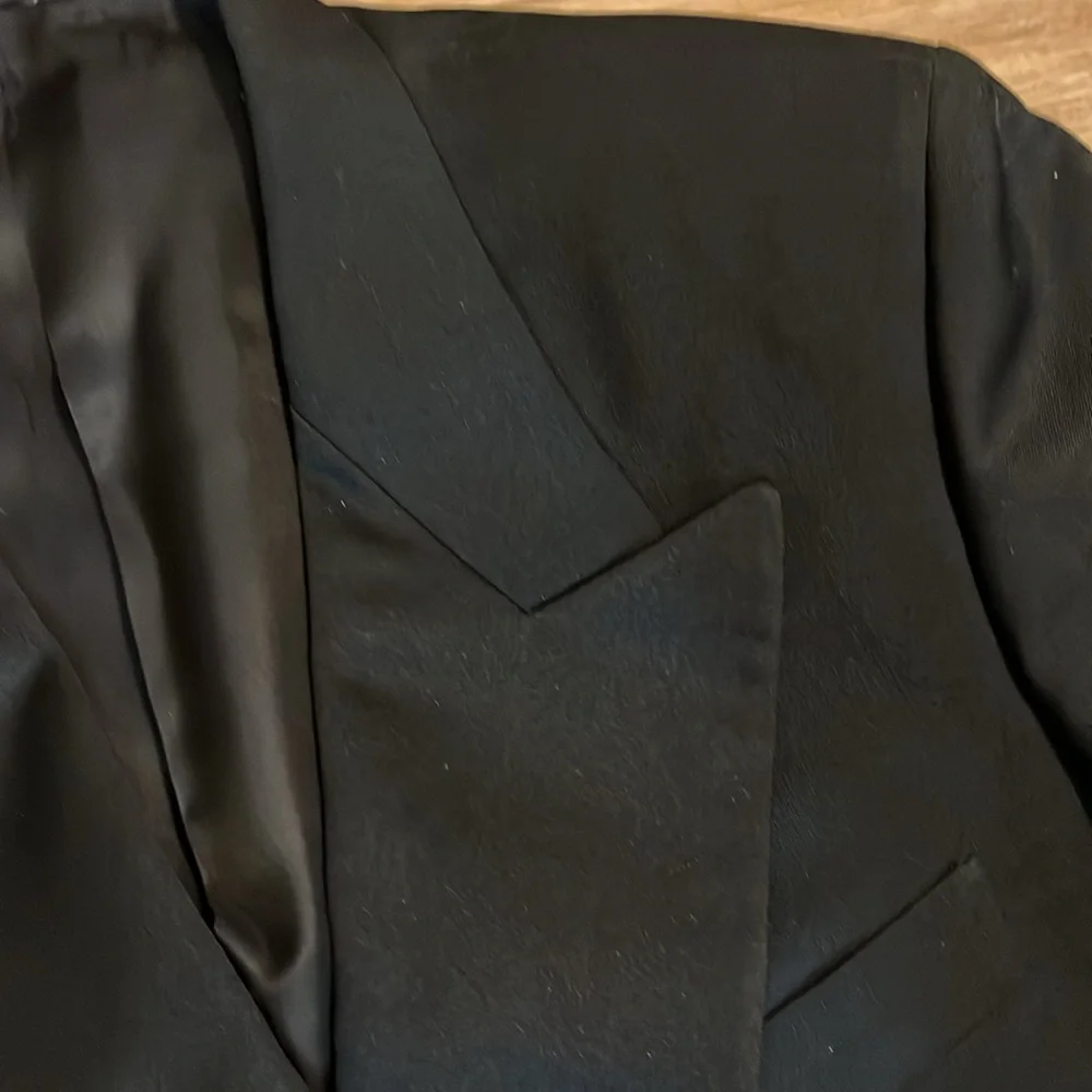 Vintage Longchamp black tuxedo blazer - Picture 2 of 12